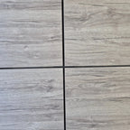 İstanbul Ofis Mobilya modern 4lü çalışma masası, ahşap dokulu gri yüzey ve minimalist ofis tasarımı.